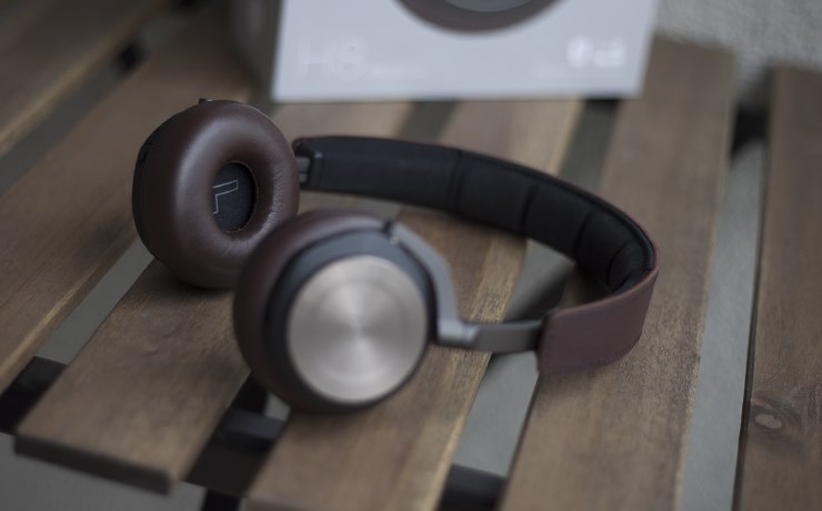 Bang-&-Olufsen-BeoPlay-H8-8 recenzija test (6).jpg